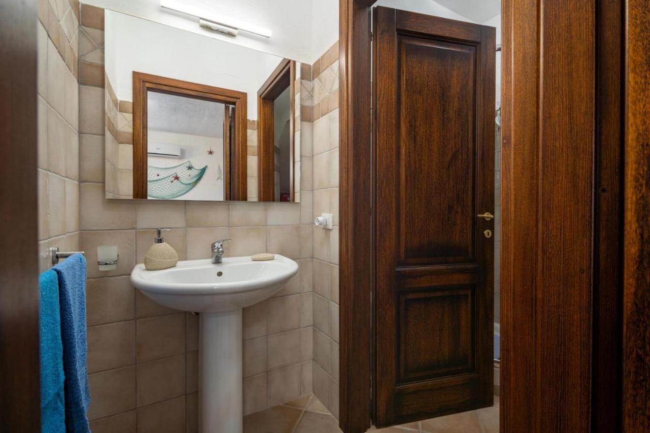Villetta L'Estasi Tanca Piras a bordo piscina, vista mare e Wi-Fi Nebida Esterno foto