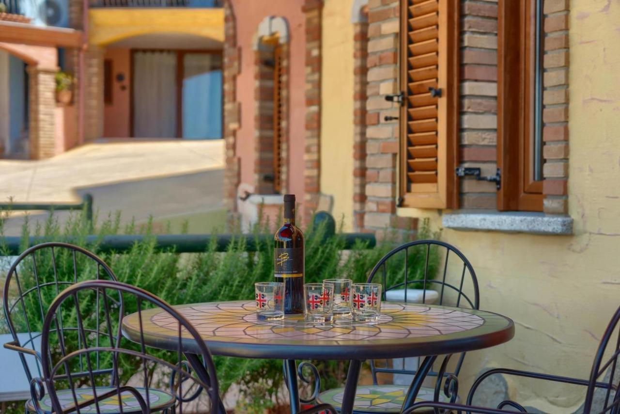 Villetta L'Estasi Tanca Piras a bordo piscina, vista mare e Wi-Fi Nebida Esterno foto